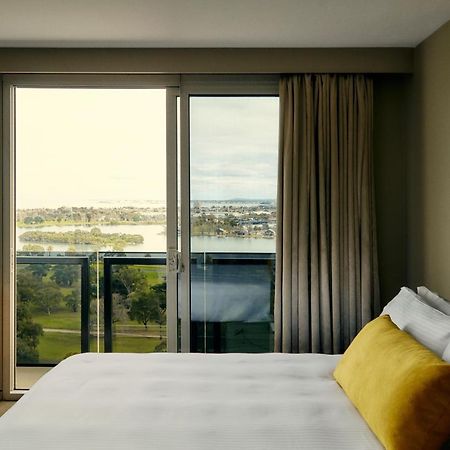 The Kinson Hotell Melbourne Eksteriør bilde A room at the hotel