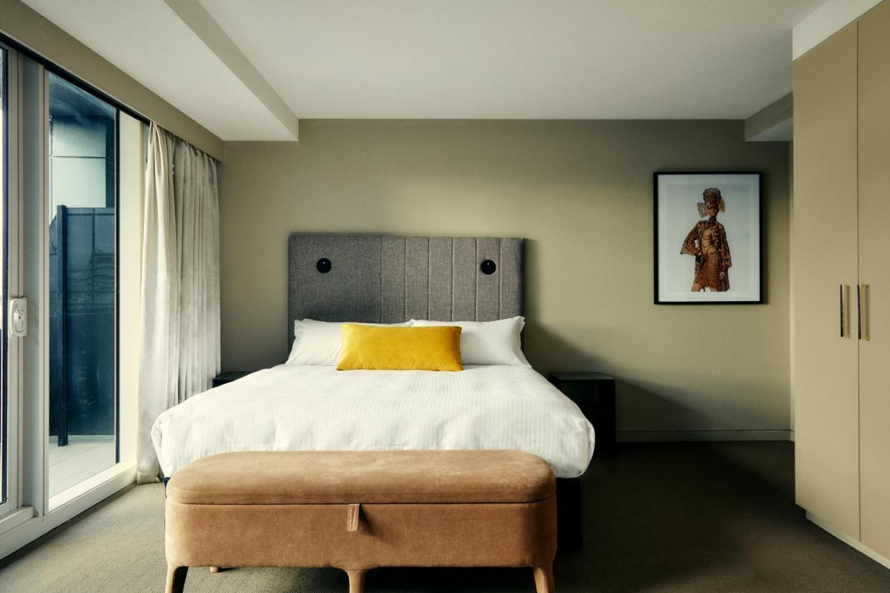 The Kinson Hotell Melbourne Eksteriør bilde A bedroom at the hotel