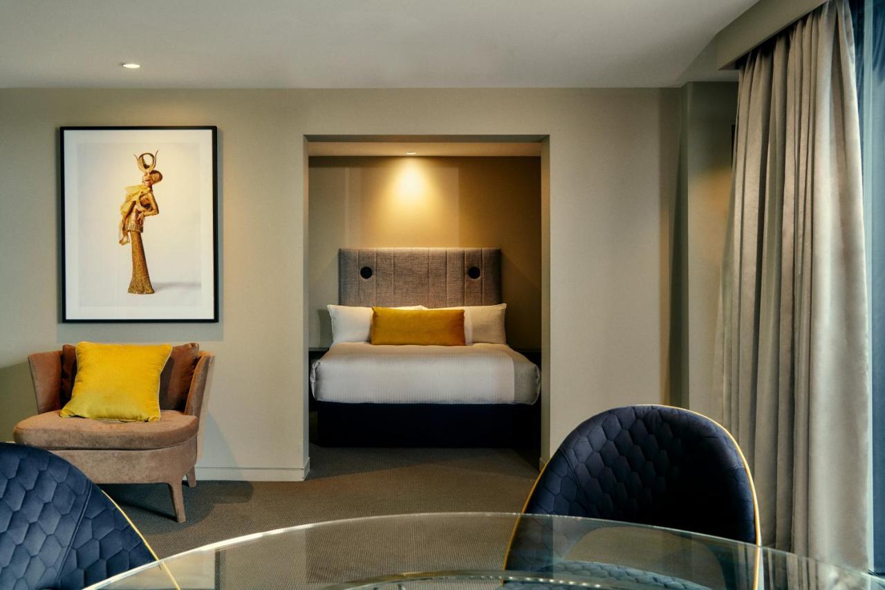 The Kinson Hotell Melbourne Eksteriør bilde A suite at the hotel