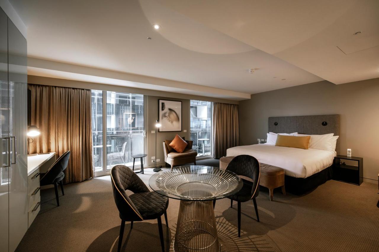 The Kinson Hotell Melbourne Eksteriør bilde A suite at the Hotel